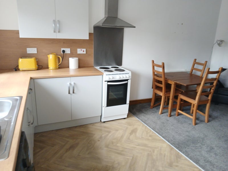 Flat The Roundway in Leicester