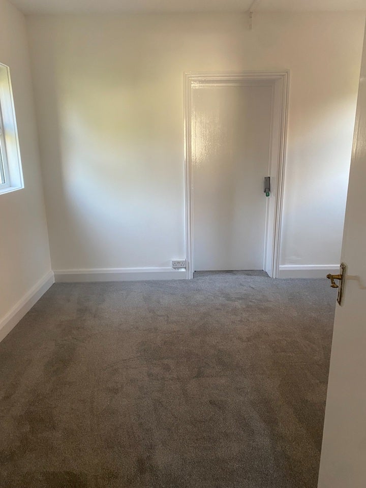 Flat Jevington Gardens in Eastbourne