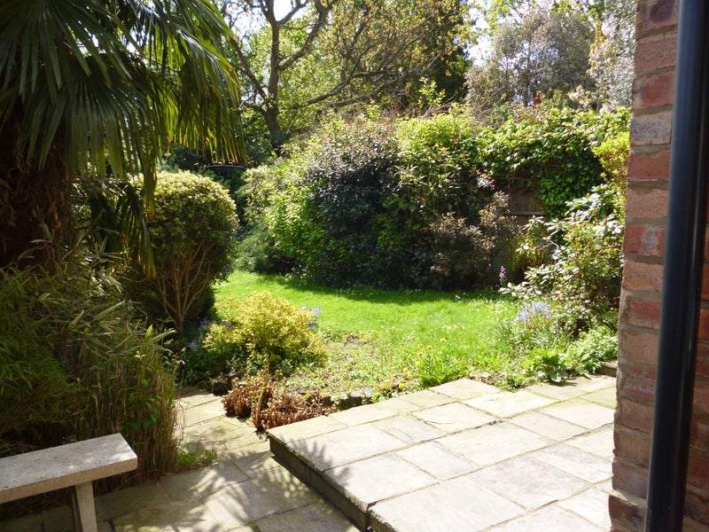 Room Southwood Avenue in Greater London