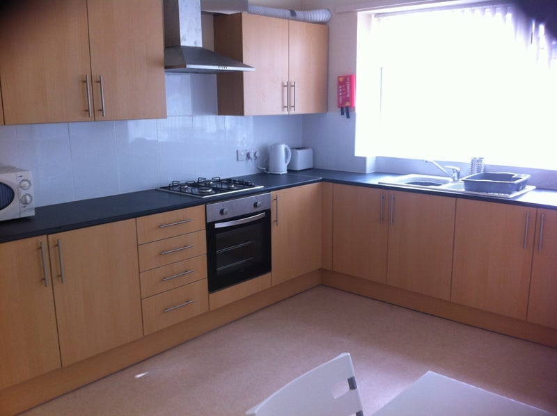 Room Edith Road in Liverpool