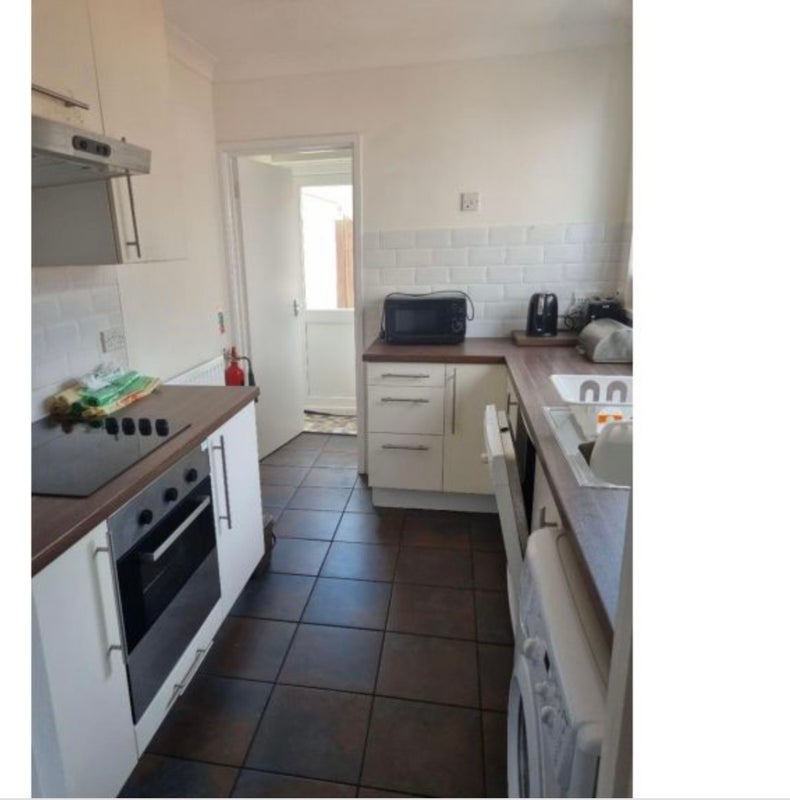 Room Rhymney Street in Cardiff