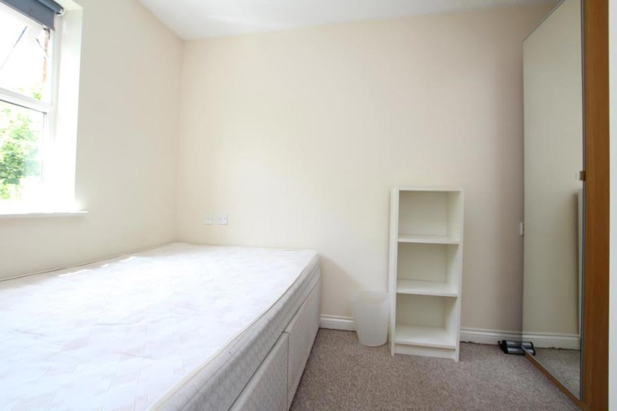 Flat Wren Close in Stoke Gifford