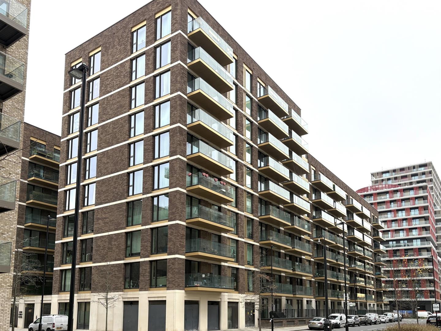 Flat Bonnet Street in Greater London