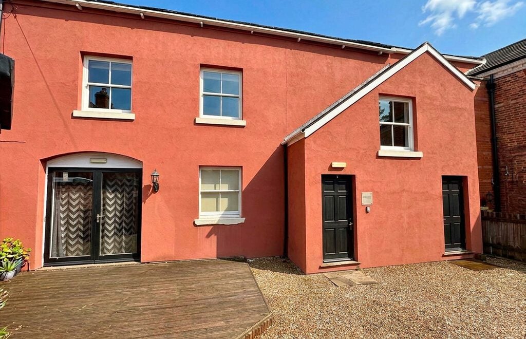 Flat Kendal Close in Leeds