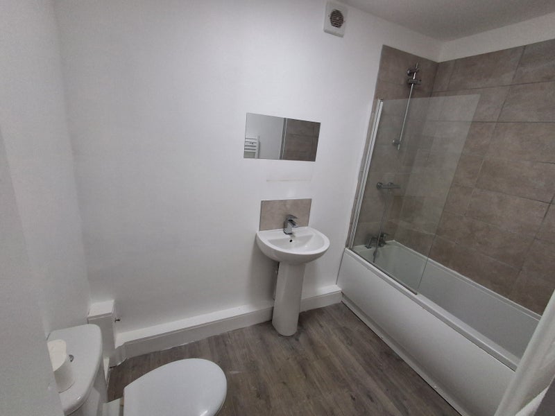 Room Millwright Street in Manchester