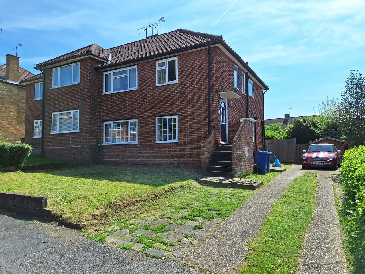 Flat Brunel Road in Maidenhead