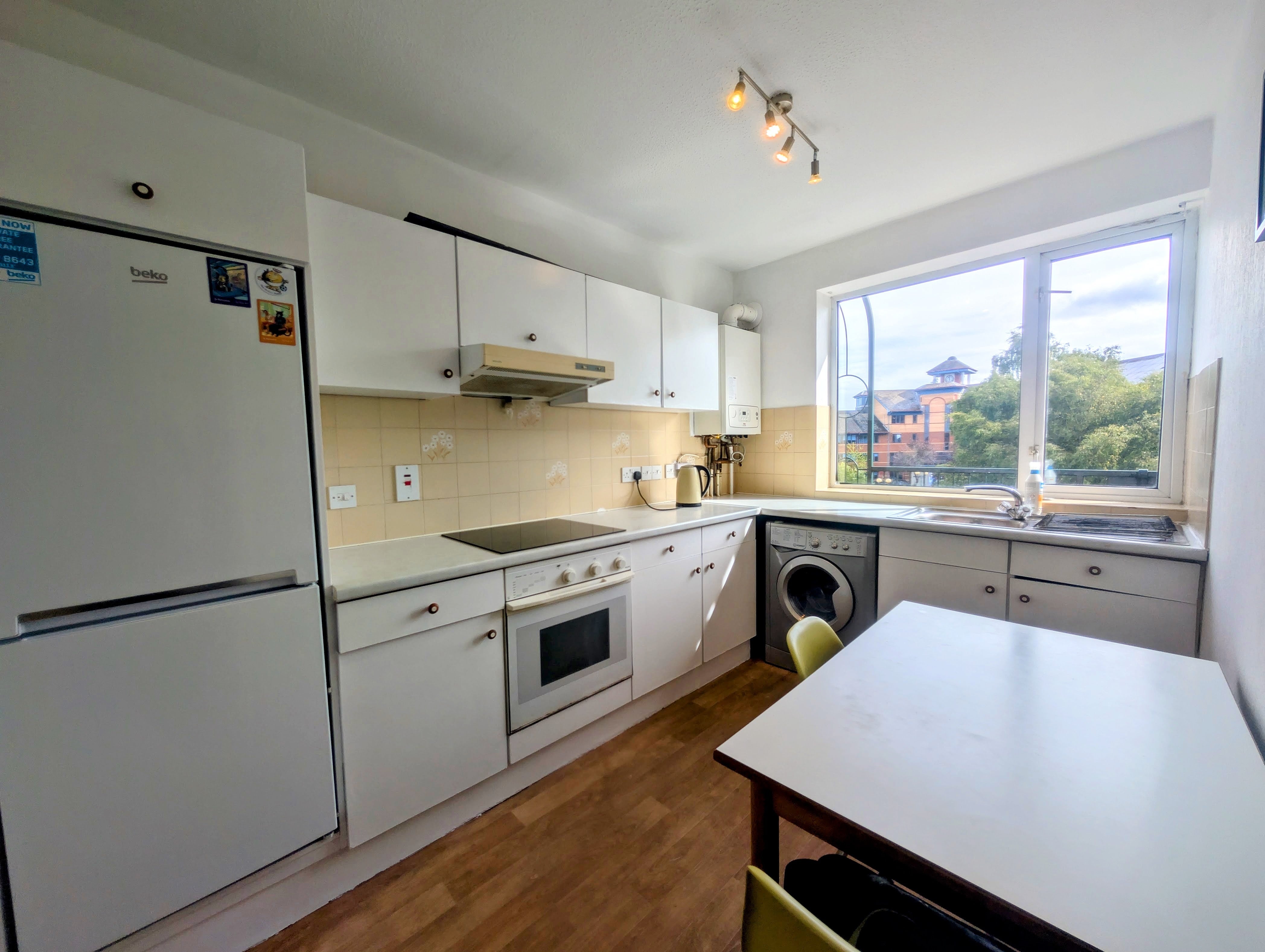 Flat Eccles New Road in Salford