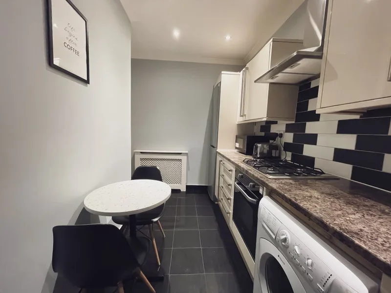 Room Saint Michael's Street in City of Westminster