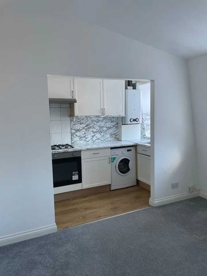 Flat Lambs Close in Welwyn Hatfield