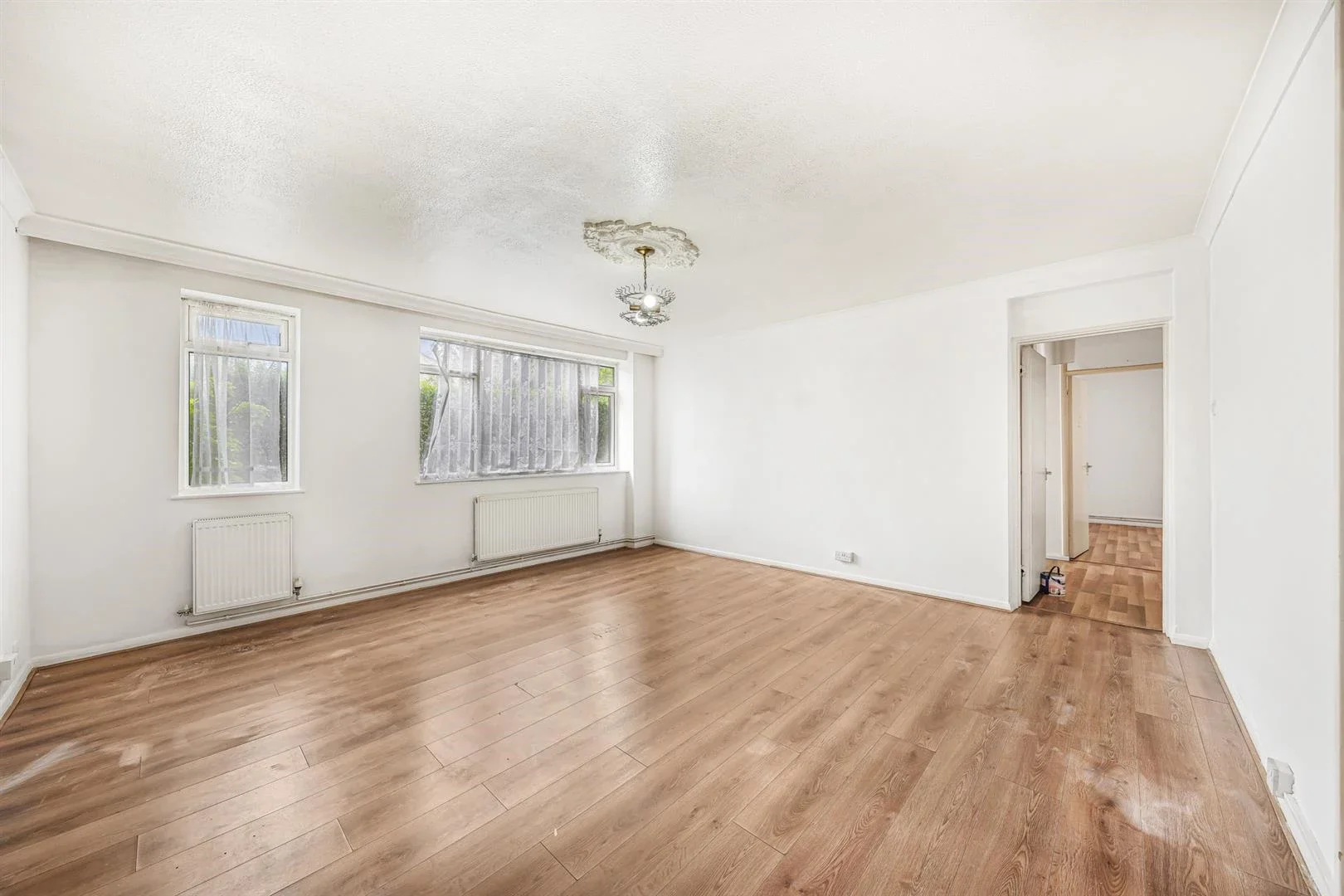 Flat Endlebury Road in Greater London