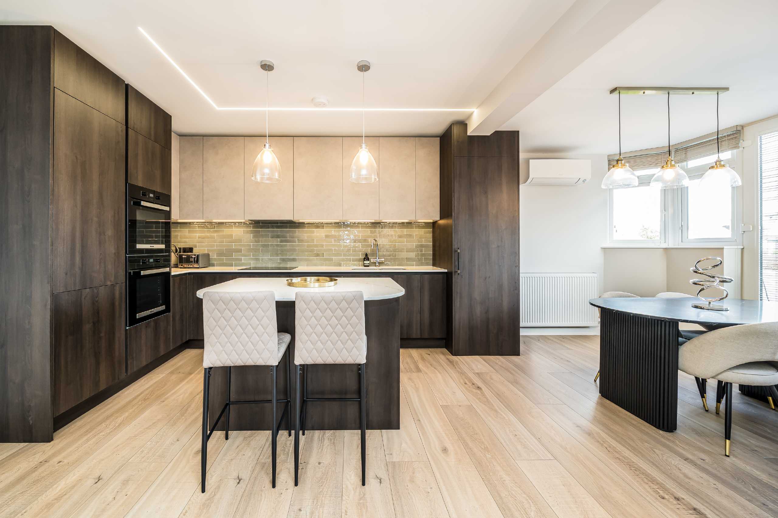 Flat The Ridgeway in Greater London