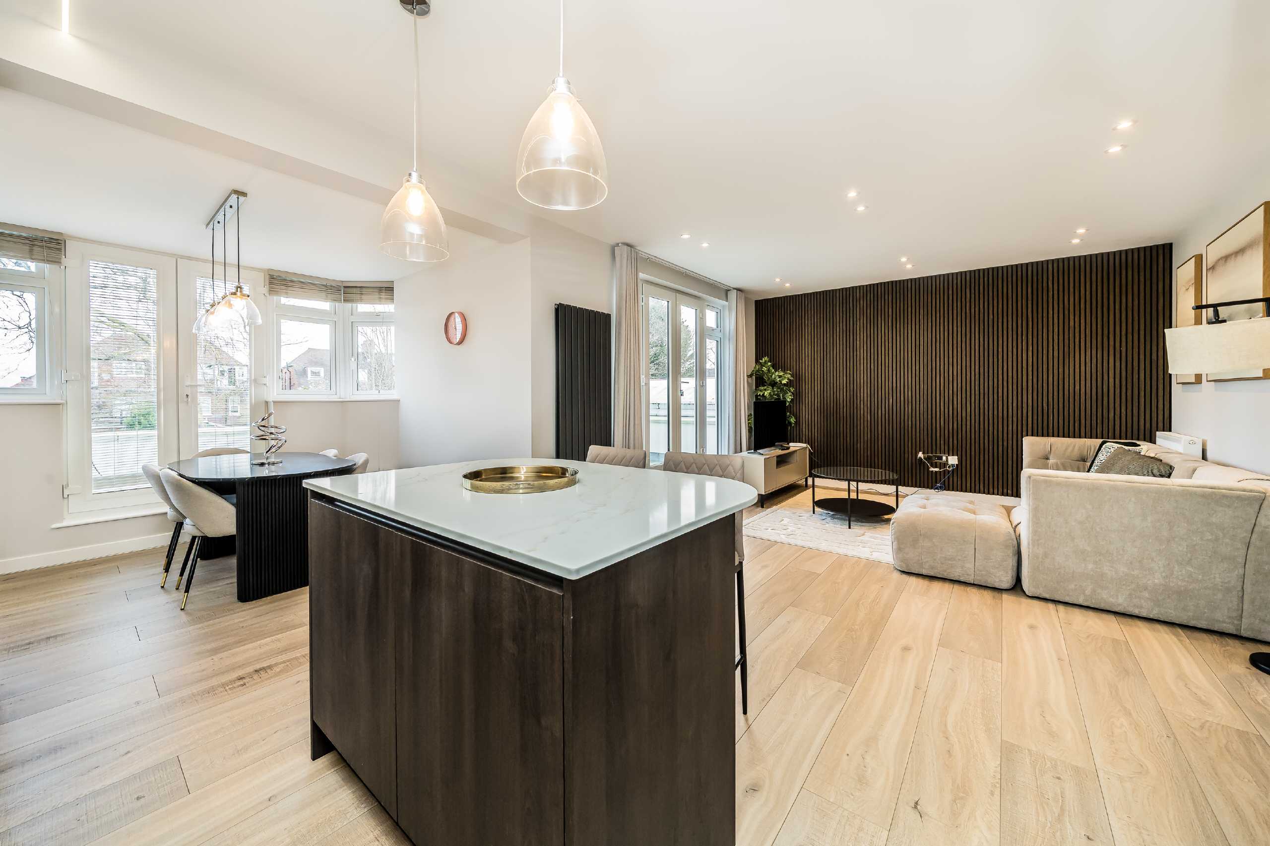 Flat The Ridgeway in Greater London