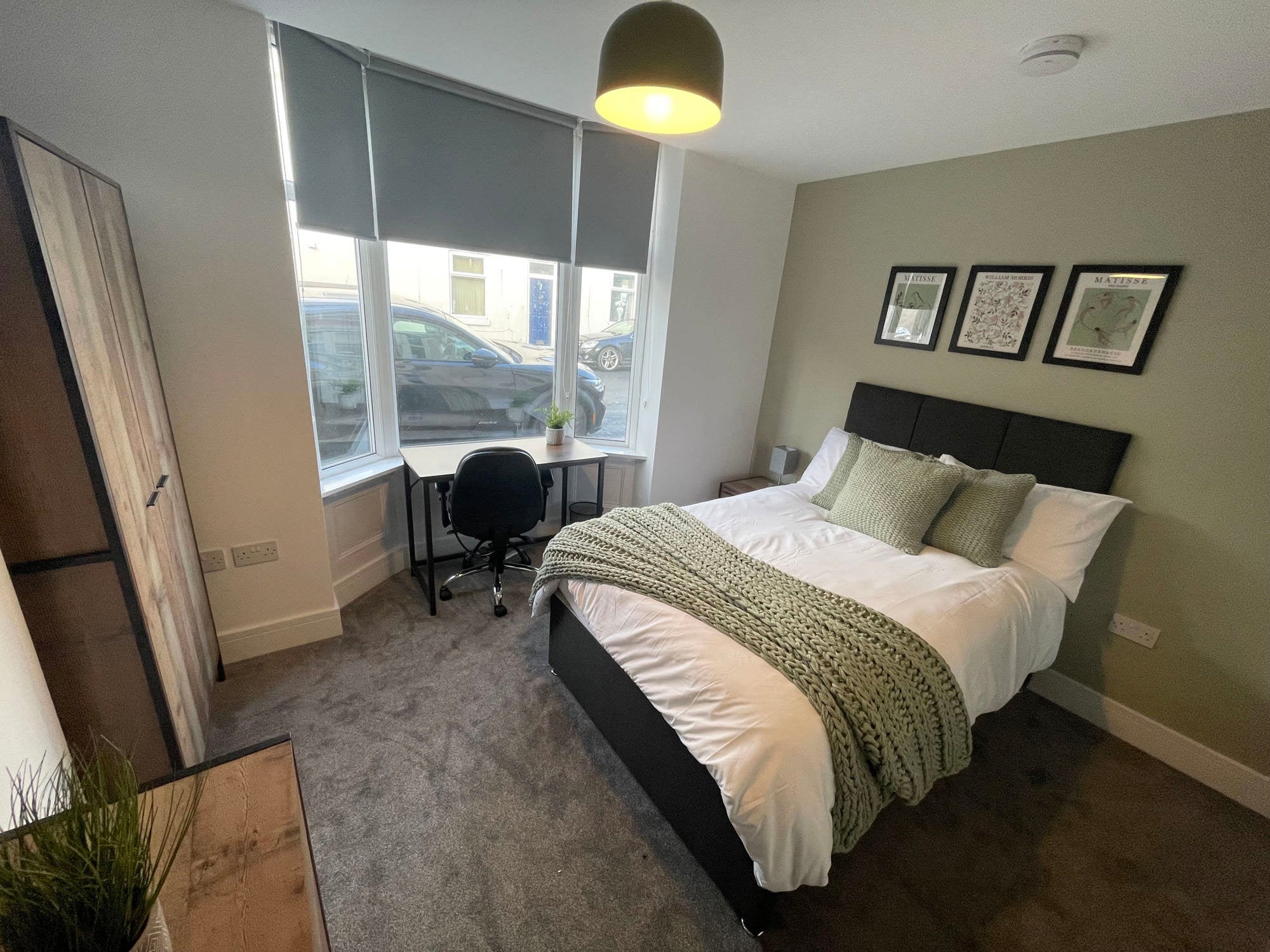 Room Easson Road in Darlington