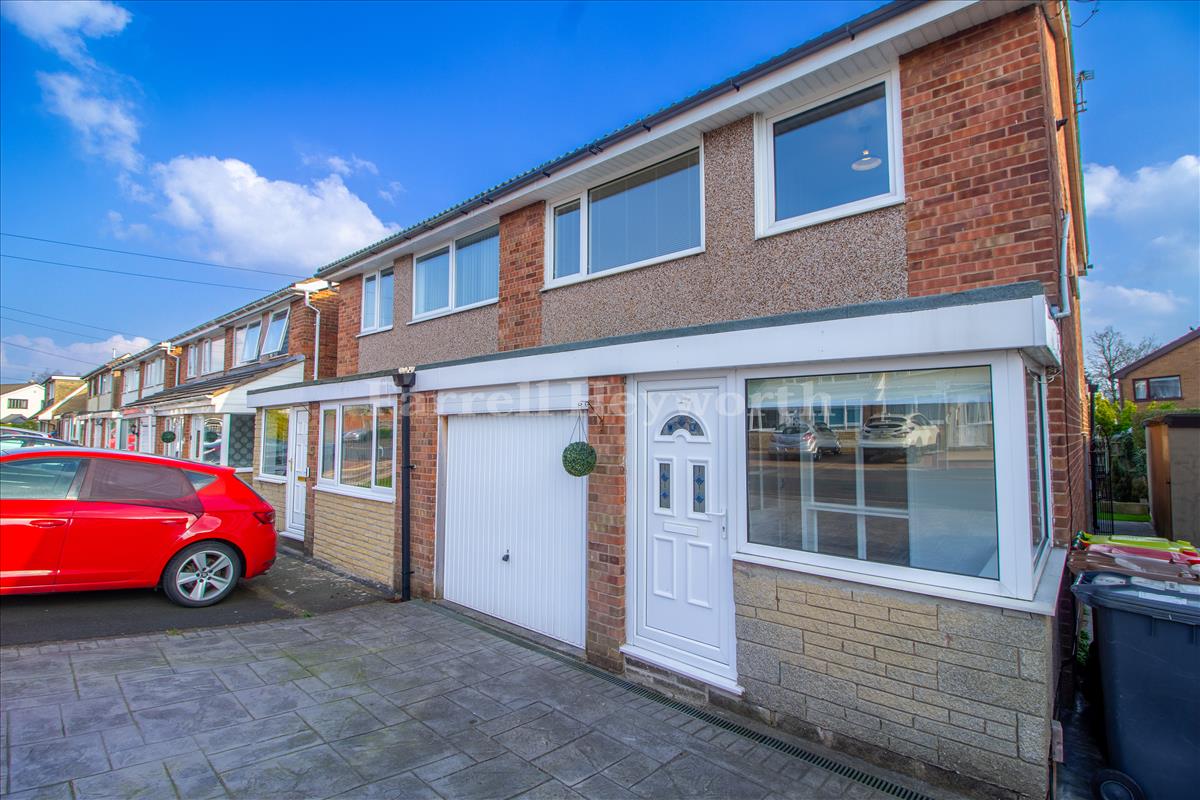 House Aysgarth Avenue in Preston