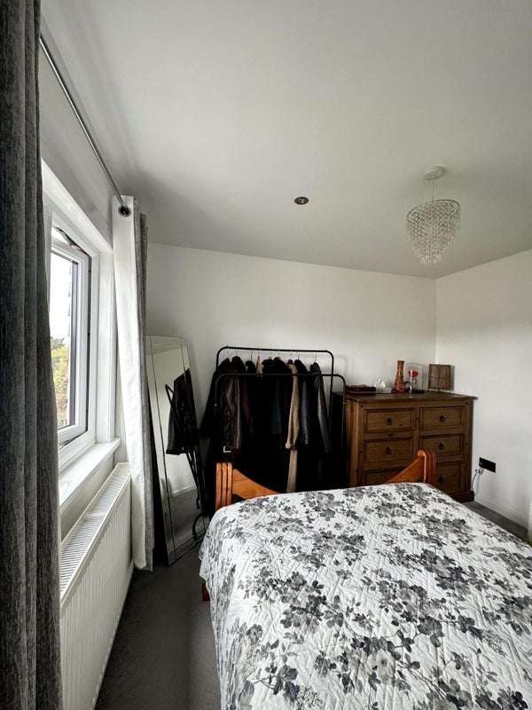 House Merriman Road in Greater London