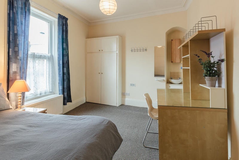 Room Western Hill in Sunderland