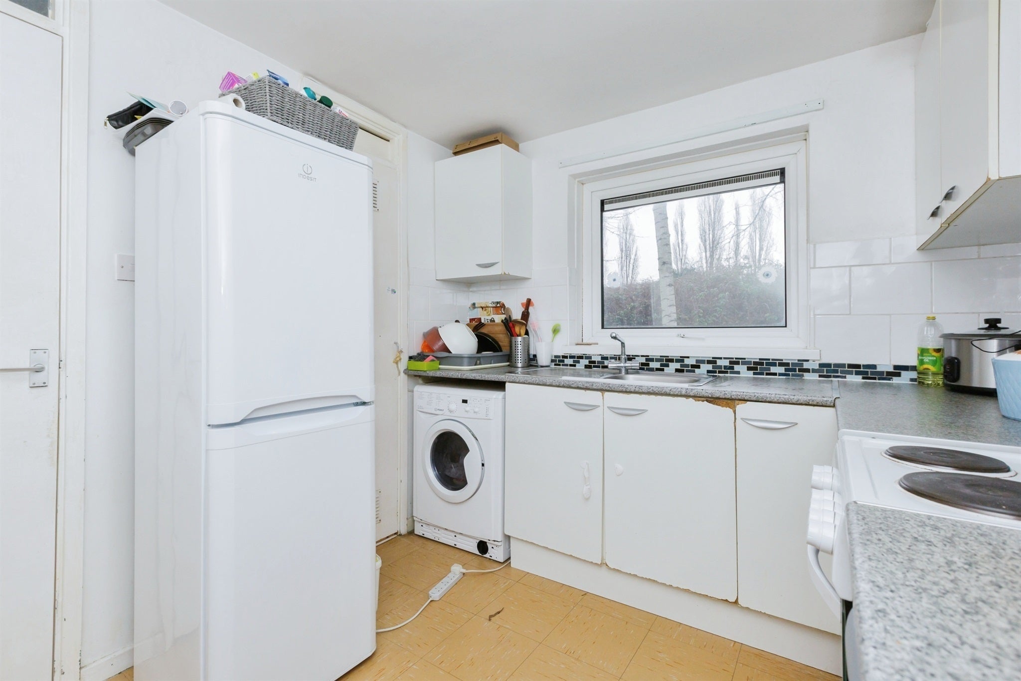 Flat Neston Gardens in Leicester