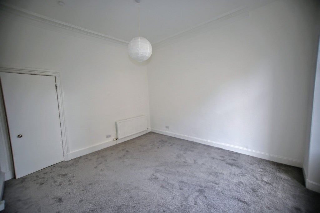 Flat Dixon Avenue in Glasgow