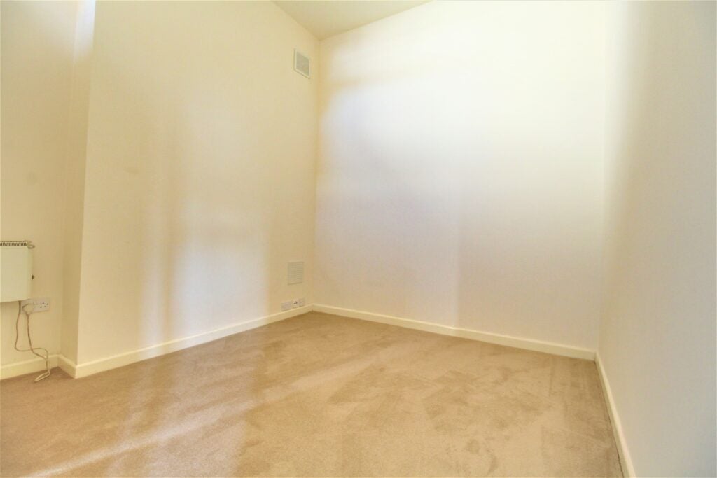 Flat Lynchford Road in Rushmoor
