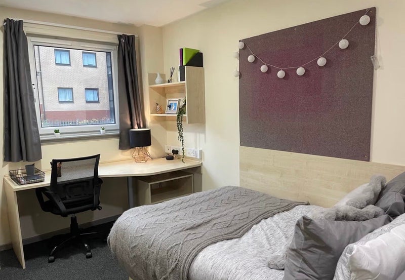 Room Calgary Street in Glasgow