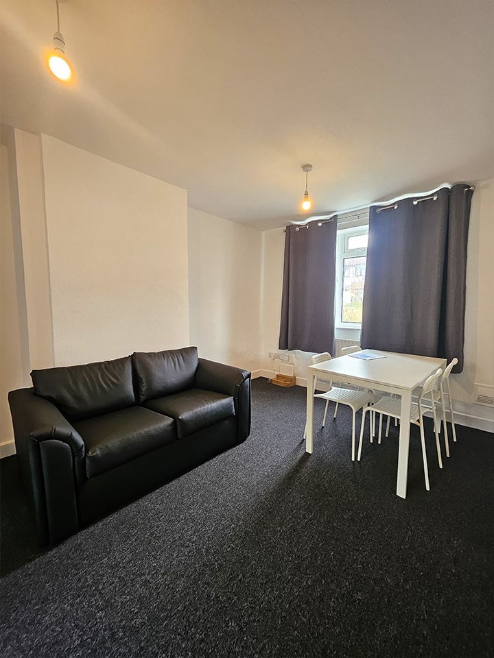 Room Dene Road in Oxford