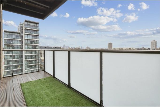 Flat Cotall Street in Greater London