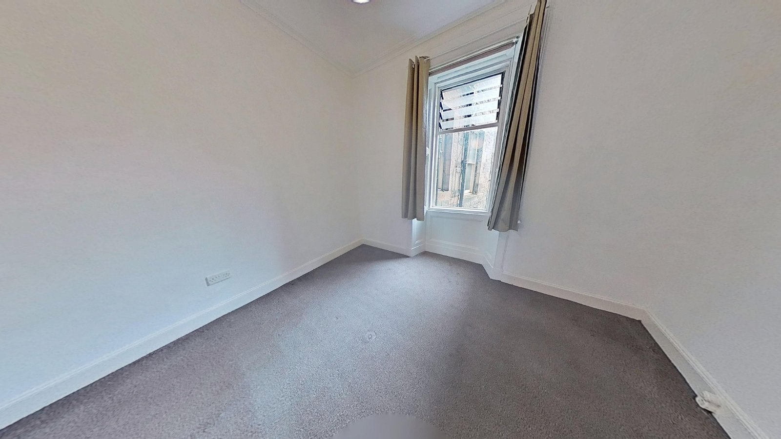 Flat Murieston Road in City of Edinburgh