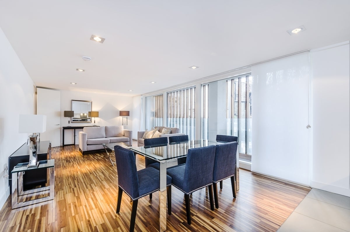 Flat Fulham Road in Greater London