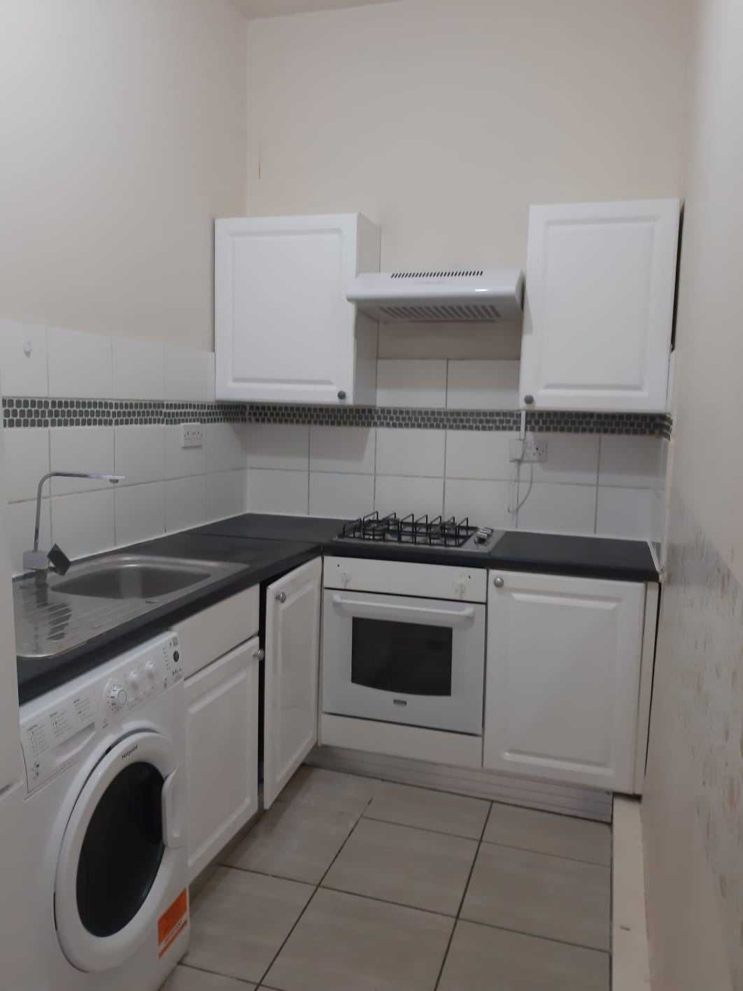 Flat Mayfair Avenue in Greater London