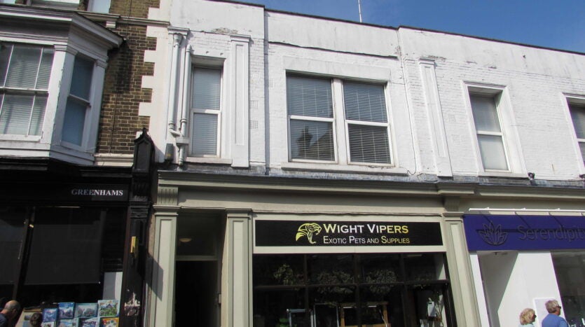 Flat High Street in Ryde