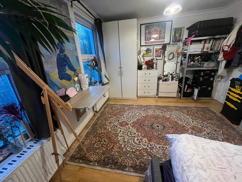 Room Bridge Gardens in Greater London
