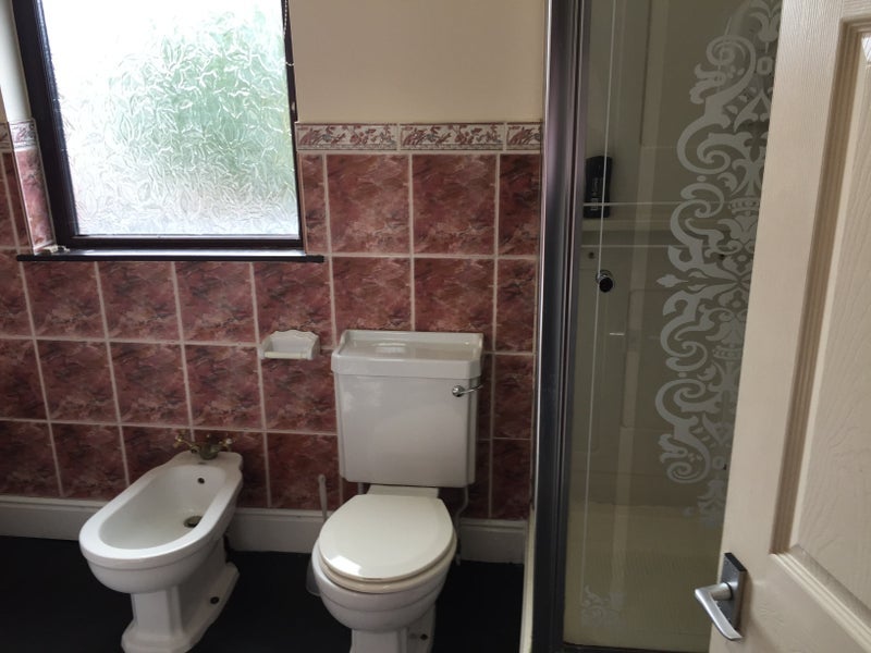 Room Holmes Court in Preston