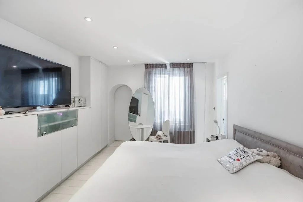 Flat Gunter Grove in Greater London