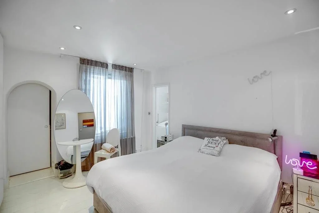 Flat Gunter Grove in Greater London