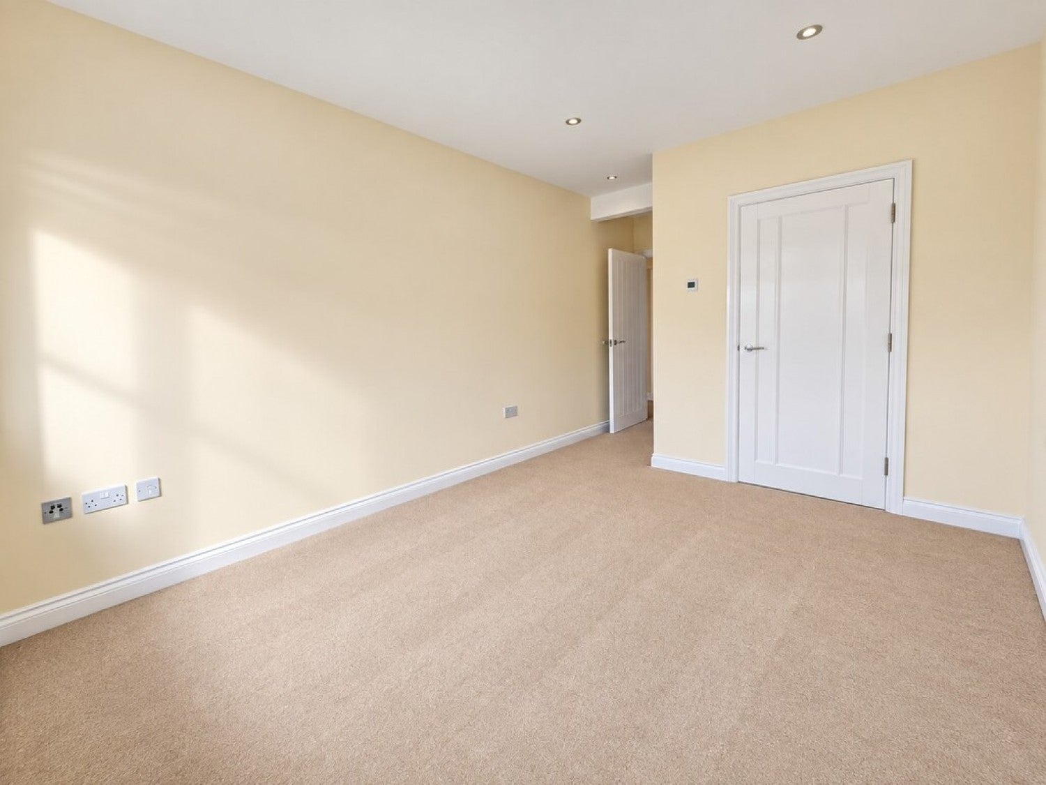 Flat Spa Road in Weymouth