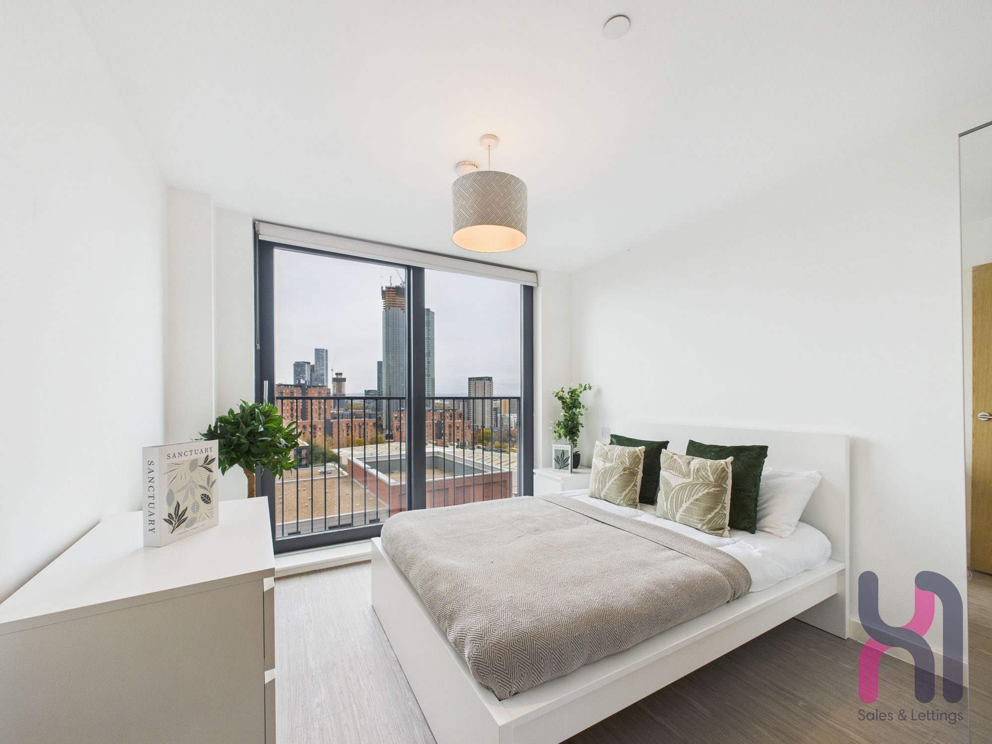 Flat Oldfield Road in Salford