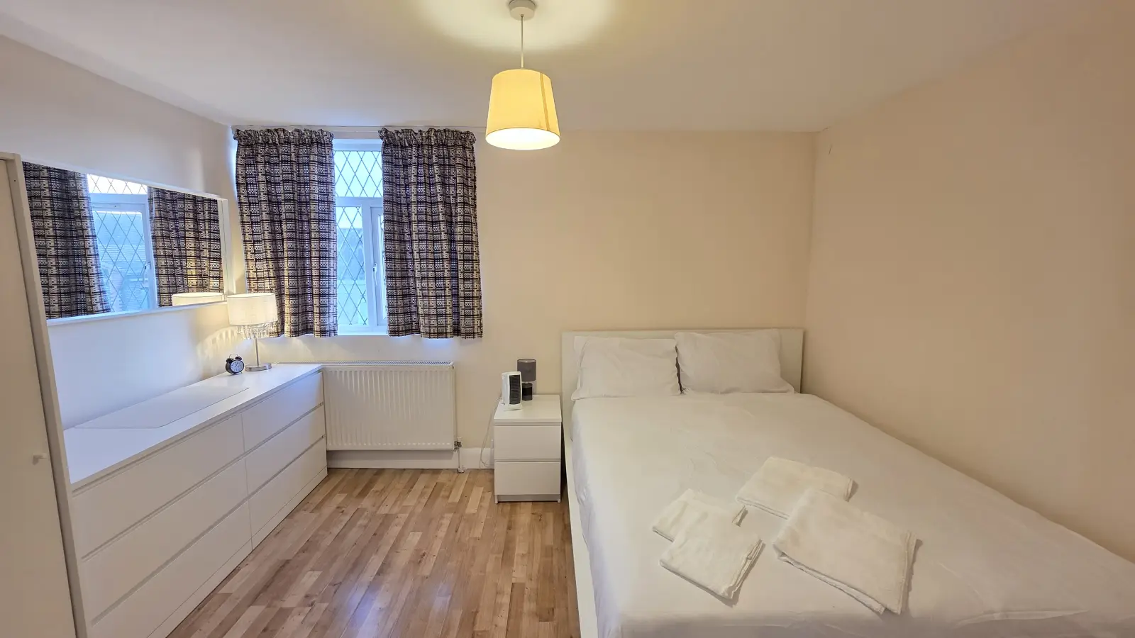 Flat Torrens Road in Greater London