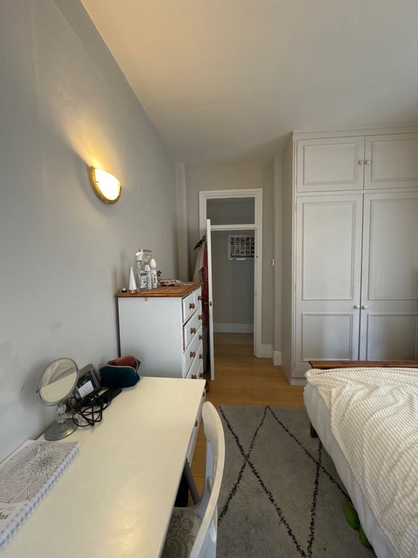 Room Ashburnham Road in Greater London