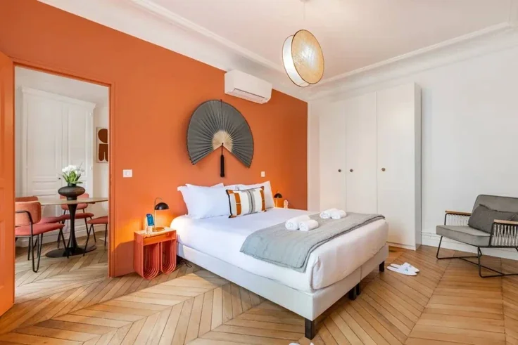 Flat Avenue de Wagram in Paris