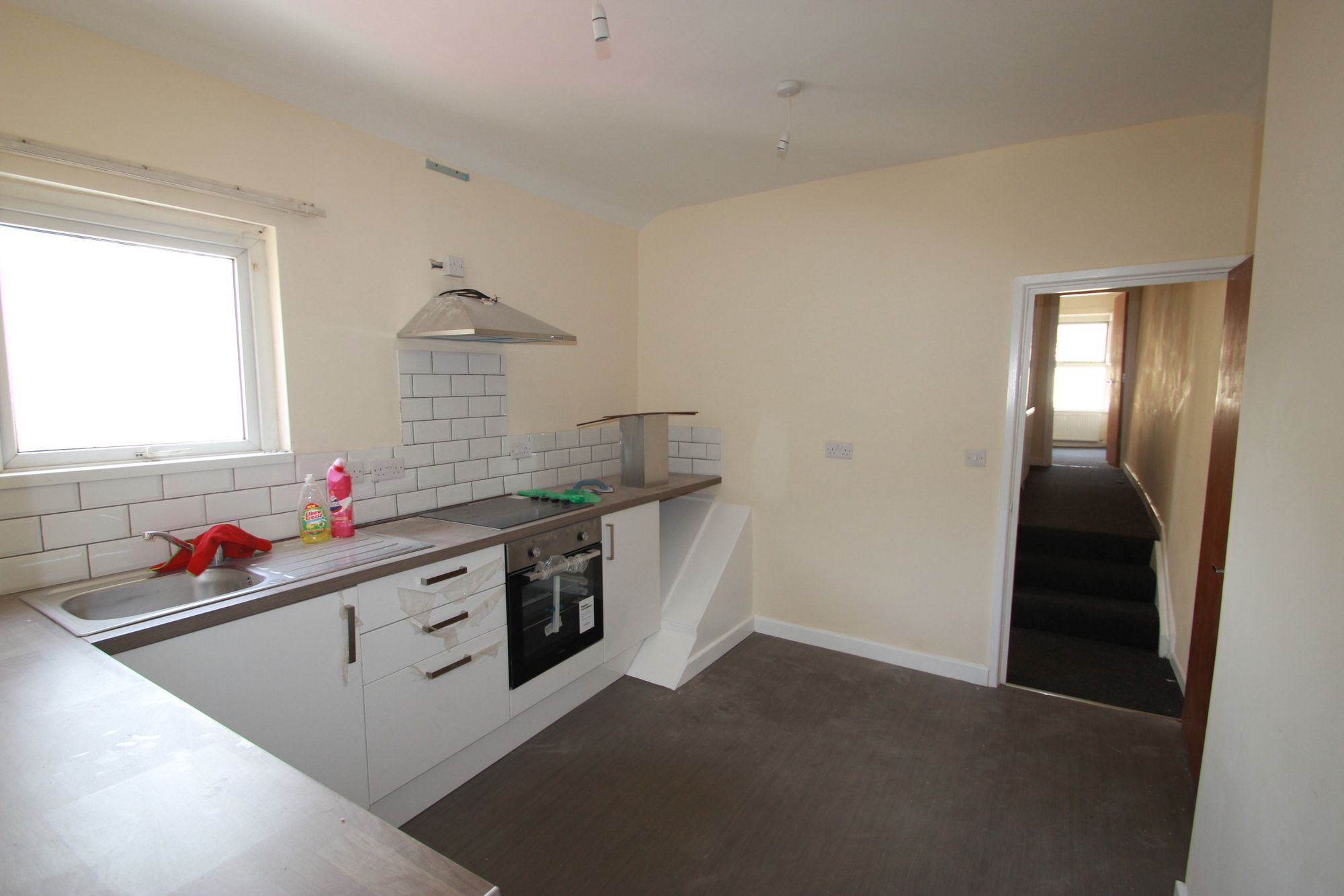 Flat Marine Street in Cwm