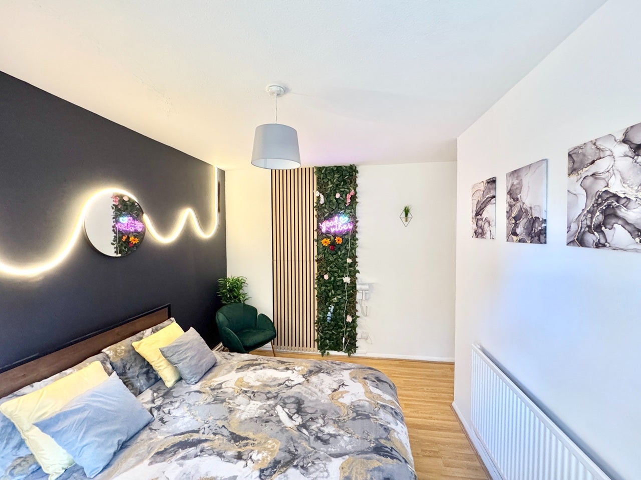 Room Fonthill Road in Greater London