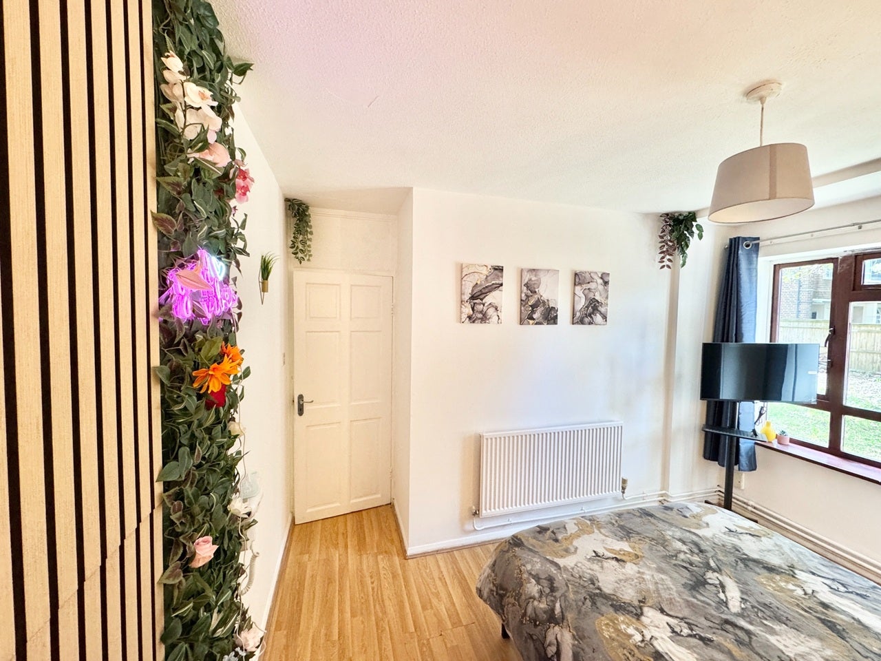 Room Fonthill Road in Greater London