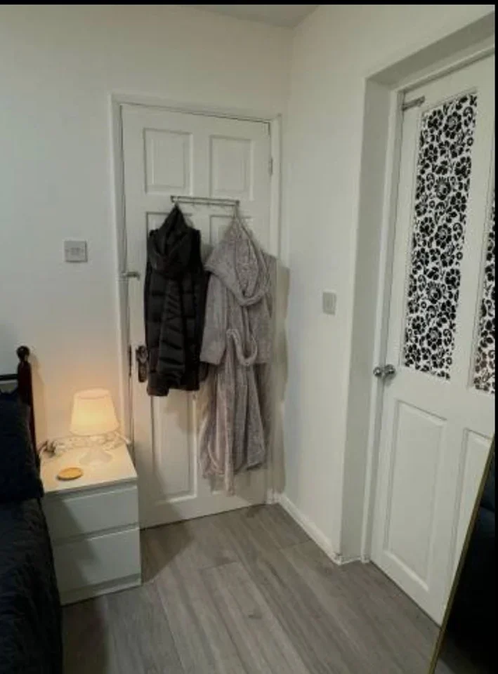 Room Churchill Road in Greater London