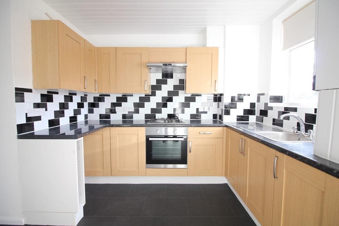 House Dorset Waye in Greater London