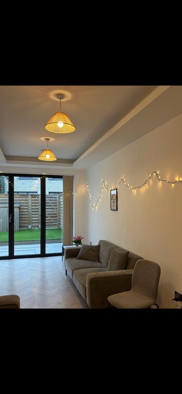 Room Mauleverer Road in Greater London