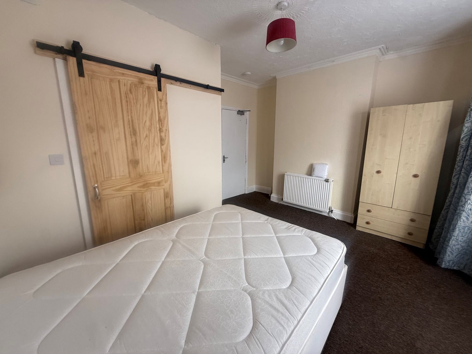 Room Shillito Road in Poole