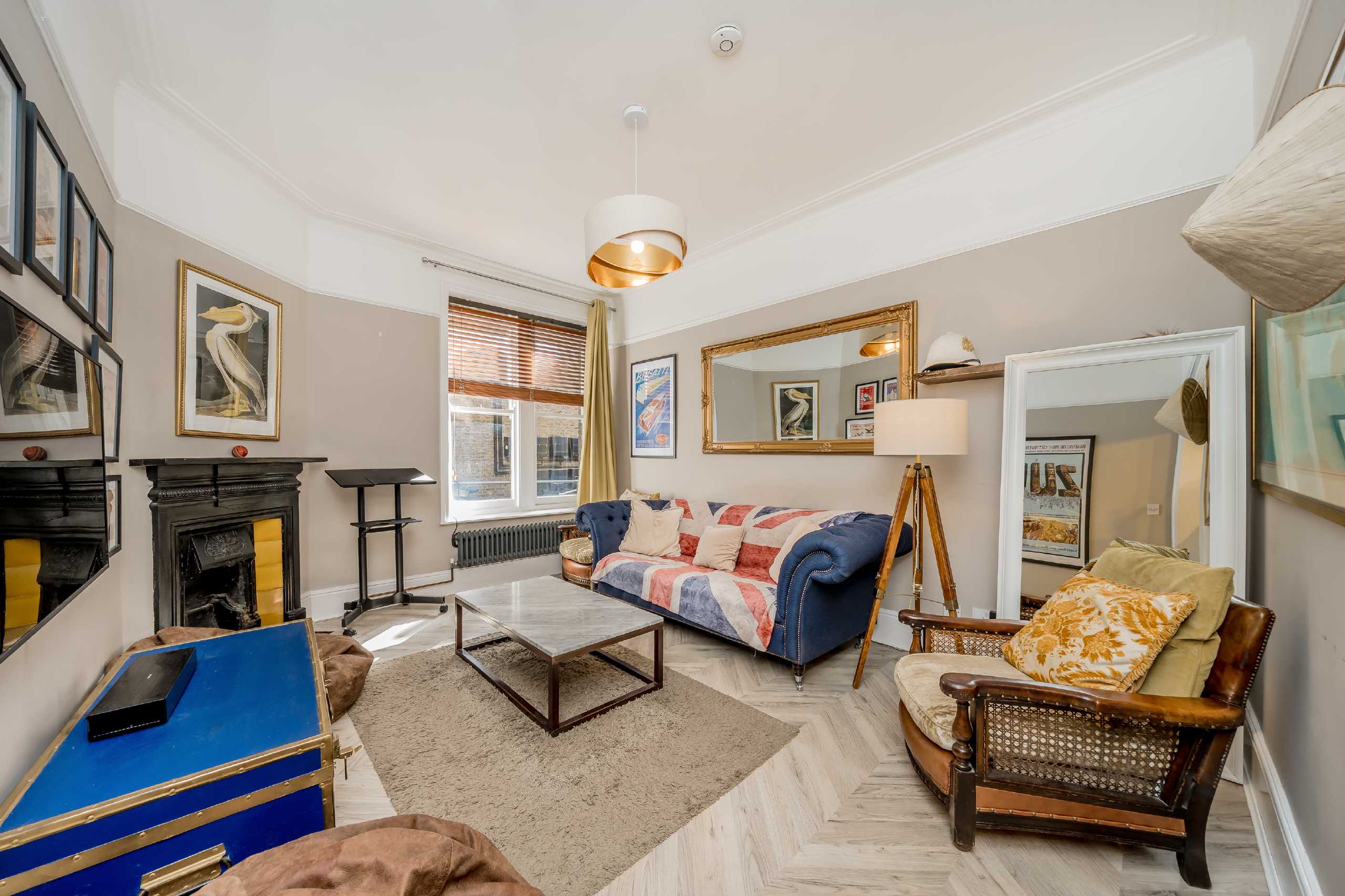 Flat Prince of Wales Drive in Greater London