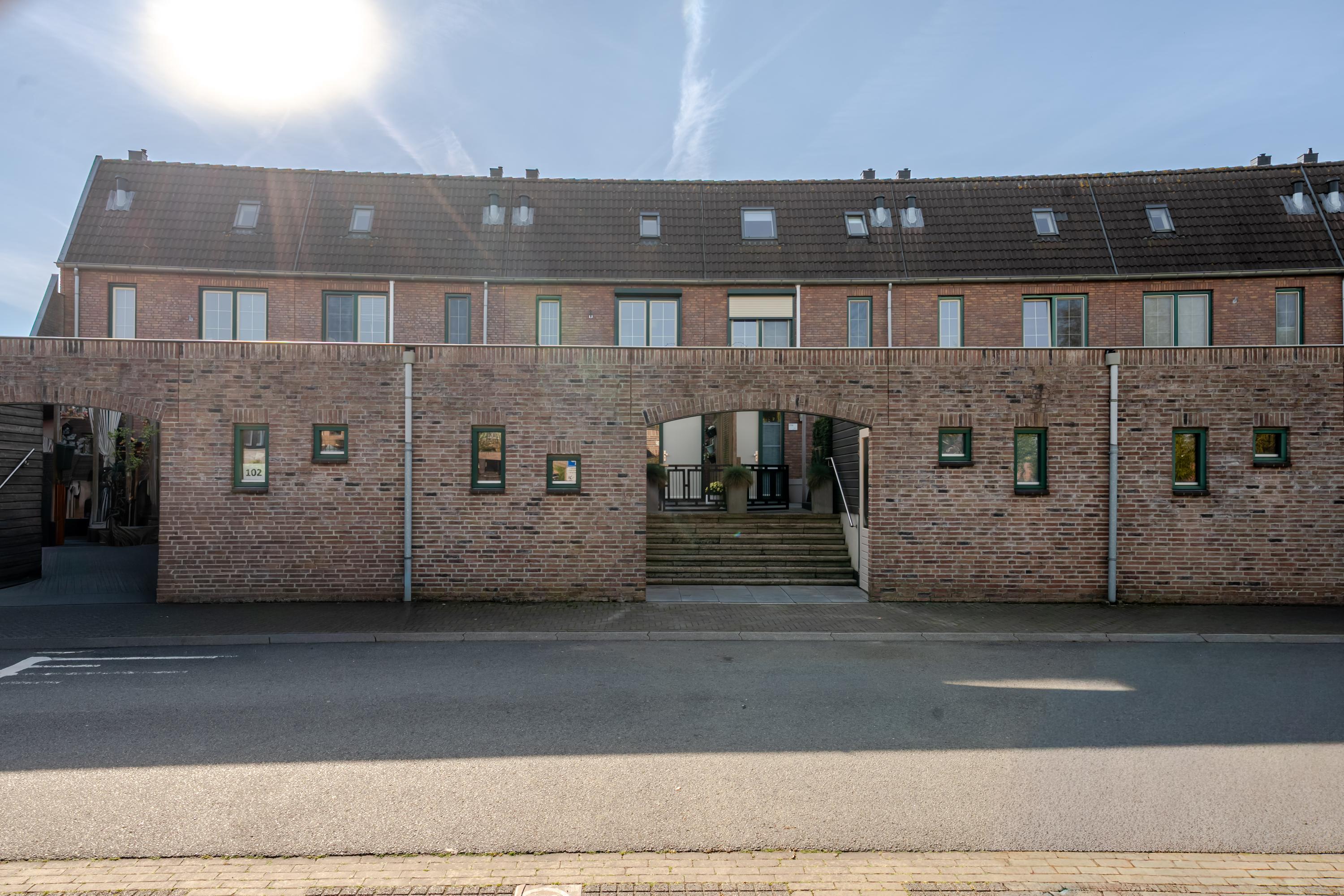 Slottuin 104
