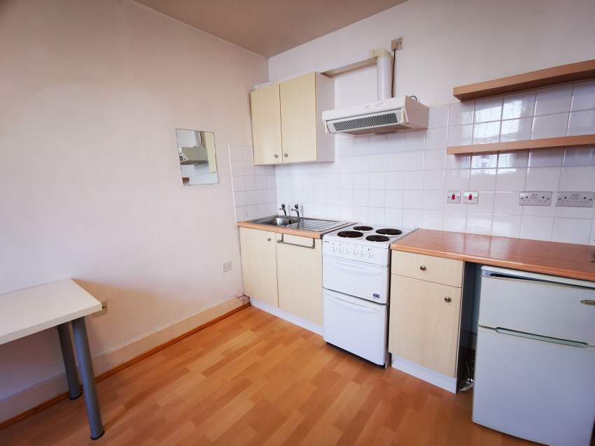 Room Western Road in Hove
