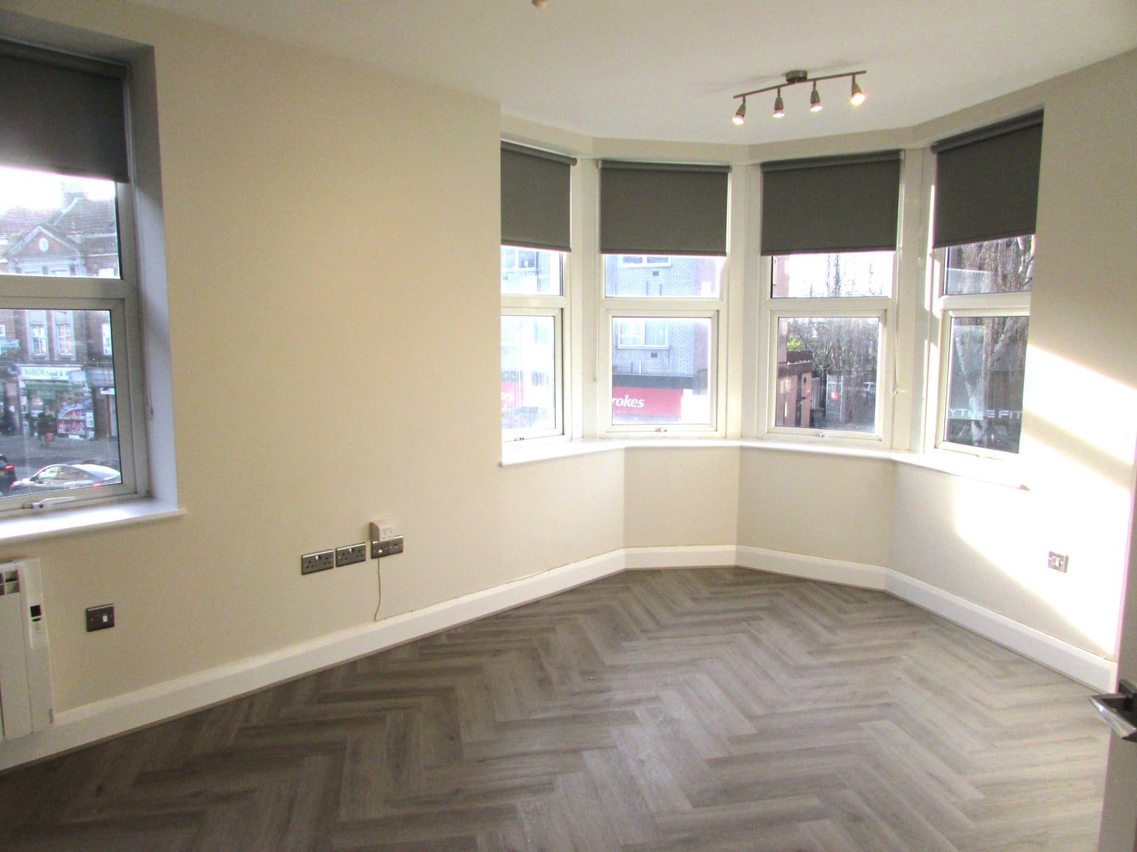 Flat Cranleigh Court Road in Yate